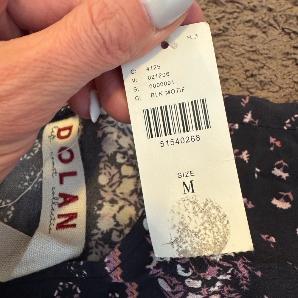 Dolan Anthropologie Black Floral Romper Puff Sleeve Flowy Size M NEW - Picture 4 of 12
